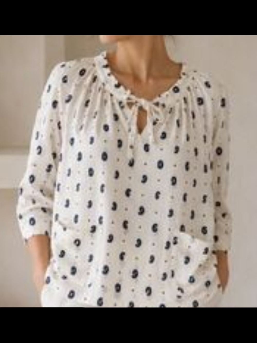 Cotélac White With Paisley Embossed Design, Peasant Lightweight  Blouse Size 0